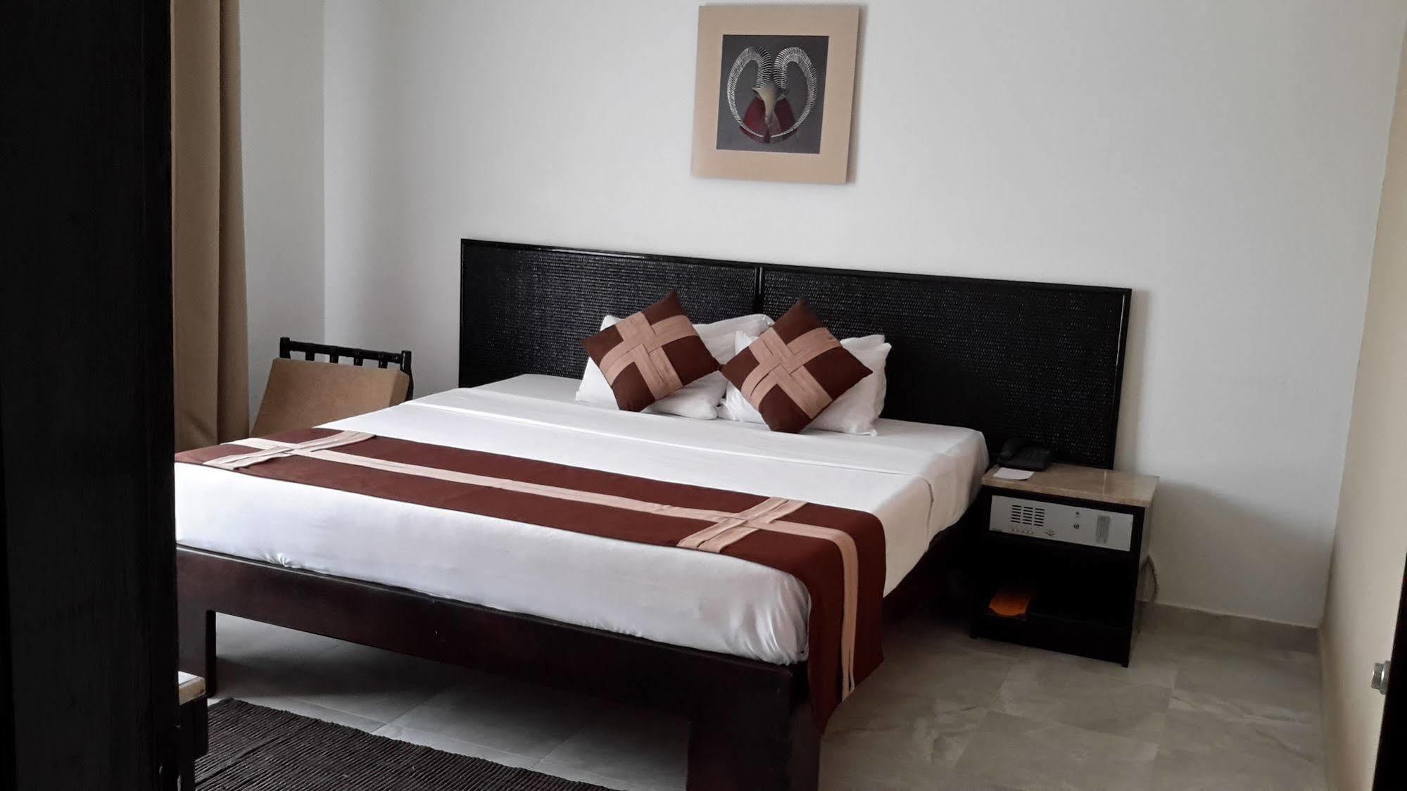 Benin Marina Hotel Κοτονού Εξωτερικό φωτογραφία